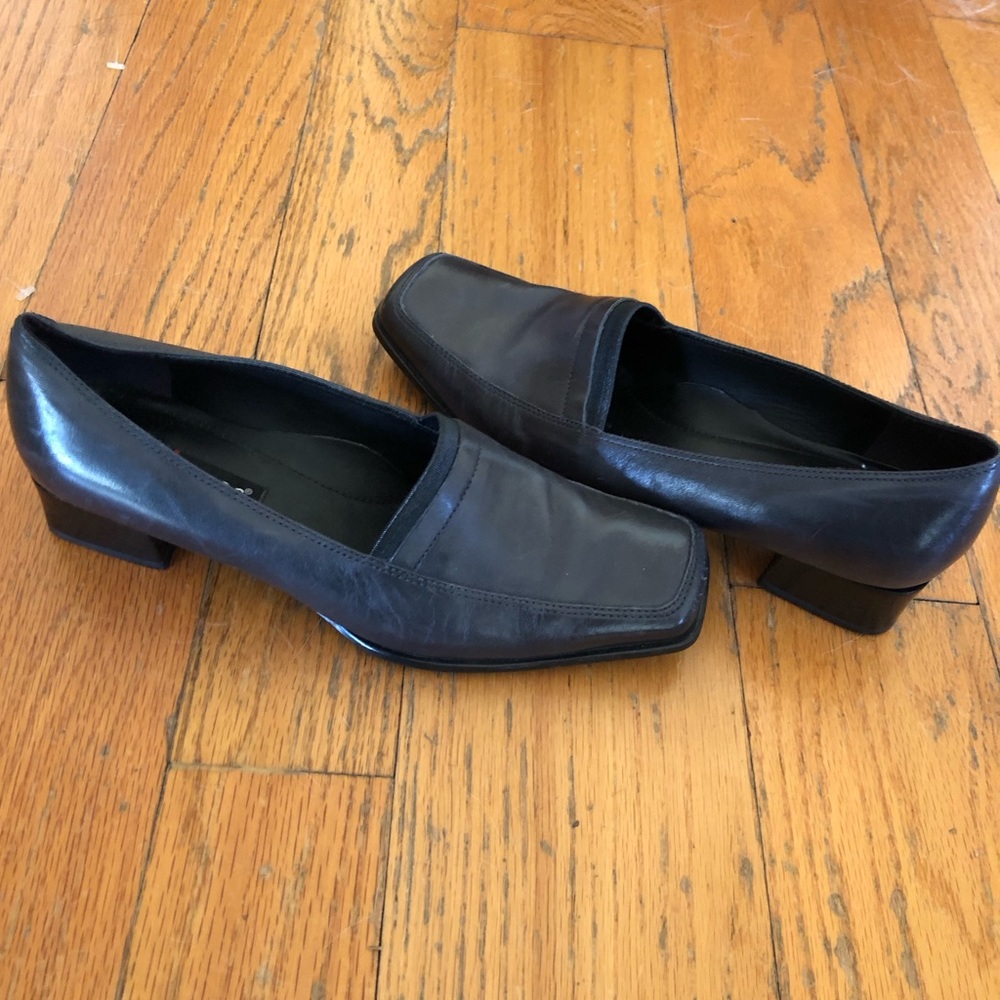 Ecco Black/Gray Loafers Low Heel